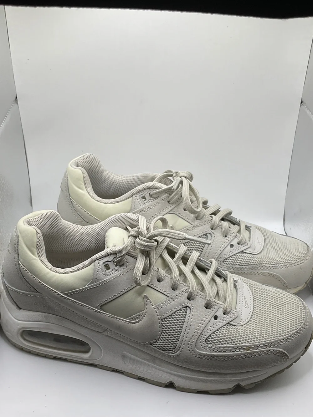 Nike Like New Off White Sneakers, Size 7.5